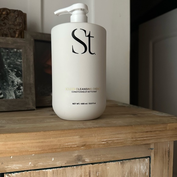 St Cloud Cleansing Crème - Picture 1 of 2